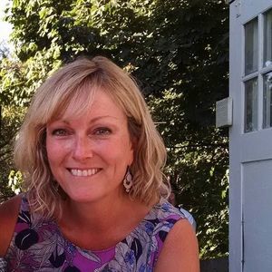 Meet your Posher, Denise